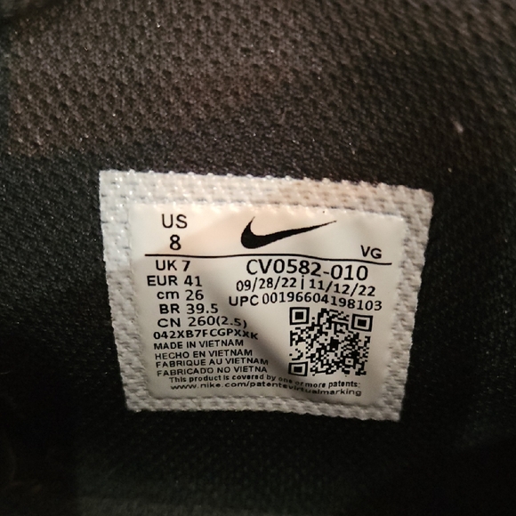 Nike Men's Alpha Fastflex Black and Gray Alpha Menace 3 Shark Football Cleats - Picture 7 of 9